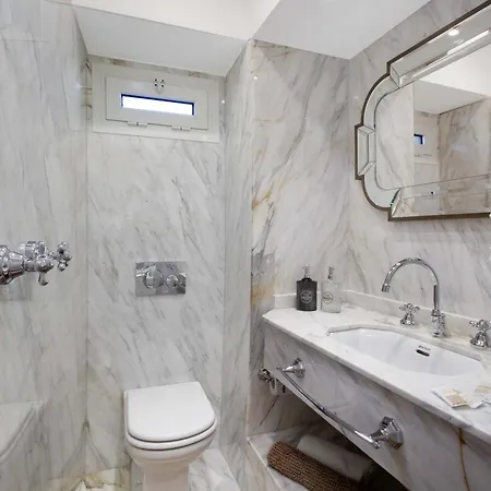 - The Square Penthouse Feriehus