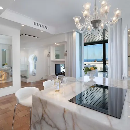 - The Square Penthouse 度假居 *